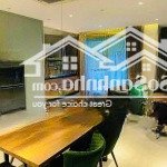 88m full nội thất, thang máy , view công viên. vị trí cực đẹp, giá rẻ