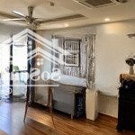 (hiếm) chính chủ bán căn 2pn - 2wc 99m2, ban công đông nam, 2 ngủ sáng. giá 9 tỷ royal city