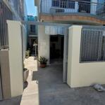 Nhà hẻm đường huỳnh tấn phát q7. cách mặt tiền 50m.