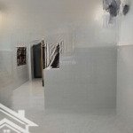 Nhà mới gần chợ gò vấp, đhcn trệt 1 lầu 3pn 2wc có máy lạnh nguyễn thái sơn p4 gv