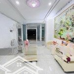 Bán căn shophouse đã hoàn thiện tại oasis city, trục đường đẹp, nhà mới 100%, 4pn, 3wc