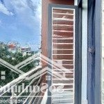 Trống sẳn studio - bancol,dt 40m2 full nội thất + máy giặt riêg. ngay đh công thương - aeon tân phú