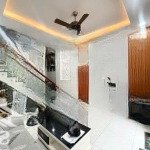 Nhà hxh cách mạng tháng tám - tân bình - giáp quận 10 - ngay khu sân bay - 46m - hơn 7 tỷ