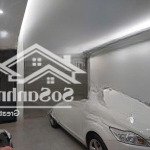 Cần bán gấp nhà dân xây khu phân lô ,phố nguyễn văn cừ, long biên, nhà thang máy, gara ôtô vào nhà.