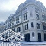 Bán biệt thự tại royal river city, 9 tỷ, 100m2, hướng nam