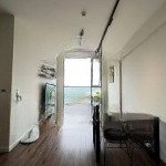 Chính chủ bán căn hộ block mp1, tầng cao, thoáng mát, sạch sẽ, nhà mới, đầy đủ nội thất.