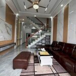 Nhà mặt tiền mới xây 1 lầu 1 trệt 3.2 tỷ/142m2, sổ riêng, đường thông
