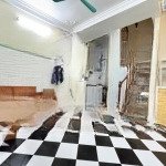 Bán nhà trương định,sổ đỏ chính chủ,giao thông thuận tiện,dt 29.5m2 .