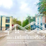 Chính chủ tôi bán lo24 gần trung tâm thương mại không lỗi tại vườn sen từ sơn . lh 0326569236