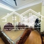 Siêu hiếm trung tâm cầu giấy lô góc 3 mặt thoáng - ôtô tránh dừng đỗ ngày đêm -