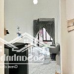 Căn hộ 1pn sang xịn , 60m2 siêu thoáng. tách bếp riêng biệt , mg riêng. ngay vòng xoay dakao q1