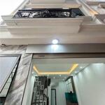 Bán nhà di trạch hoài đức ngõ nông ô tô gần,nhà đẹp,sổ vuông giá 4.4 tỷ
