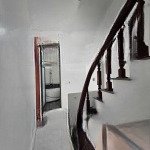 Bán nhà giang biên, ô tô đỗ cổng, gần hồ, gần ubnd: dt40m; 4t; nhỉnh 5 tỷ (ctl)