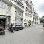 Bán nhà phố 5 tầng, full nội thất, đường tô ngọc vân, quận 12