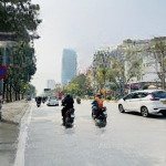 Bán nhà mặt phố hoàng quốc việt 10 tầng thang máy lô góc đầu tư tích sản sẵn dòng tiền