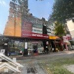 Mặt tiền trần hưng đạo, quận 1 - dt 12 x 25m, 300m2 - 4 tầng - hđt 400 triệu - giá 75 tỷ