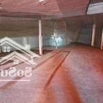 Thuê kho xưởng dt 900m2 mới xây dựng, bãi rộng bốc dỡ hàng hóa