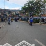 Tòa nhà 208 trần não hầm 4 tầng có gì đặc biệt mà rao rần rần vậy?