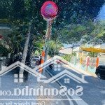 Bán villa mt đường einstein khu vip bình thọ thủ đức dt 1613m(32x50) giá chỉ 140 tỷ