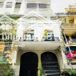 Chủ nhà gửi bán toà nhà apartment phố xuân diệu: 180m2, 8 tầng, mt: 9.5m. giá: 64tỷ. lh: 0888999766