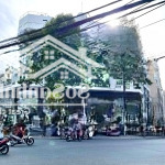 Nhà mặt tiền ngay nguyễn văn hưởng, p. thảo điền, quận 2. dt 23,7 x 27m 1 hầm + 6 tầng. giá 69,5 tỷ