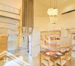 Bán chung cư 2 phòng ngủ full nội thất view hồ, giá nhỉnh 2 tỷ