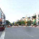 Cho thuê nhà mới mt: 6,6m dt: 95m2 đường hồ sen vị trí đẹp ngay đoạn sang đường.