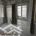 Cho thuê gấp nhà trọ 40 hòa mã, 4,3 triệu, 28m2, 1pn, 1wc, 6 tầng, hn
