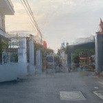 Cần bán 231m2 đất full thổ cư tại tổ 4 cự khối, long biên, hà nội giá chỉ 55 triệu/m2, đường xe tải