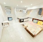 Khai trương ccmn 35m, 40m2 full đồ. ban công thoáng gian bếp riêng tại đường láng