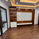 Bán nhà ngõ 143 nguyễn chính, mới, ngõ thông kinh doanh, ô tô đỗ cửa, thang máy, 38m2, 5 tầng, 11 tỷ.