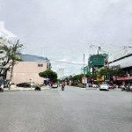 Cho thuê nhà 2.5 tầng đường hùng vương, sát ngã 4 đèn đỏ, trống suốt hoàn toàn