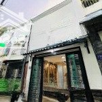 Nhà đẹp sổ riêng ngay metro quận 12. 4.5 x 8m, trệt, lầu, 2pn, 2wc. đường tth21