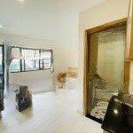 Cho thuê căn hộ studio bancol, cửa sổ, full nội thất, rộng 35m2 đối diện nhà hát hoà bình q10