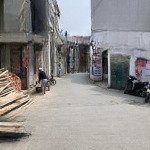 Hoa hậu mặt ngõ thông phố nguyễn chính