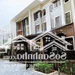Nhà phố liền kề rất đẹp kdc mizuki đường 16m 3 lầu full nội thất cao cấp . 100m2 . lh : 0931863127