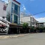 Khách sạn 20 phòng. giá 9 tỷ. thu nhập 100 triệu