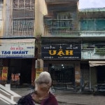 Mặt tiền đường vườn lài đoạn đẹp ngay lũy bán bích. dt: 4x17m, 1 lửng 1 lầu, có sẵn hđ thuê giá tốt