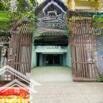 Cho thuê nhà nguyên căn 115m2*4 tầng, gần đường nguyễn đình thi, tây hồ, giá 40 triệu/th