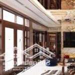 Cắt lỗ cực sâu căn shop 102m2, áp góc, đối diện 10 toà chung cư vip, giá chỉ hơn 100tr/m2, vin 3