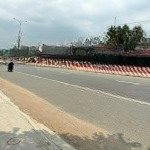 Cần bán gấp đất mặt tiền ql 13 - sổ hồng trao tay- đối diện cơm sơm niêu hương sen, giá chỉ 3ty85