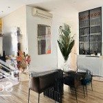 Bố mẹ tôi cần bán căn hộ hộ 129m2 tại tòa mulberry lane hà đông, sổ đỏ sẵn, nội thất để lại đầy đủ