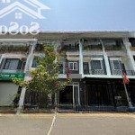 Nhà 1 trệt 2 lầu kdc phú hồng thịnh 9 dĩ an. gần làng đại học qg tphcm