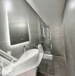 Bán nhà riêng tại khương đình, 9,8 tỷ, 40m2, 4pn, 5wc, mặt tiền 5m