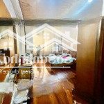 Nhà dân 4 tầng x 148m mặt đường chợ hàng mới. giá 13.8 tỷ.