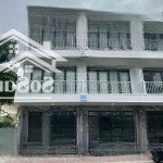 Mặt tiền quốc hương - thảo điền q2 (9x12m) 3 tầng kinh doanh đa nghề mới sơn. giá 70 triệu/ tháng