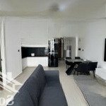 Bán căn 61m2 view hồ bơi the park residence gọi em : 0706334481 mr tú
