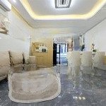 Nhỉnh 15 tỷ - bán nhà nguyễn văn cừ 60m2 - 6 tầng, thang máy , lô góc , ô tô , kinh doanh đỉnh
