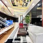 Bán nhà dân xây giá rẻ đường cầu giấy, dịch vọng, ô tô gần: 40m2 x 5 tầng mt 4.5m sổ đẹp không lỗi