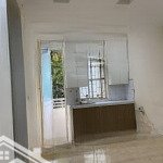 Cho thuê ch n6e khu đô thị trung hoà nhân chính - thanh xuân (tầng 2), 2pn giá 9triệu/tháng